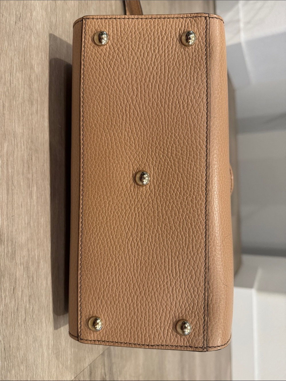Gucci Soho Pebbled Leather convertible Top-Handle Satchel in Camel Tan - Picture 10 of 15